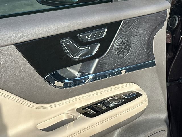 Certified 2023 Lincoln Corsair FWD w/ Equipment Group 101A image 13