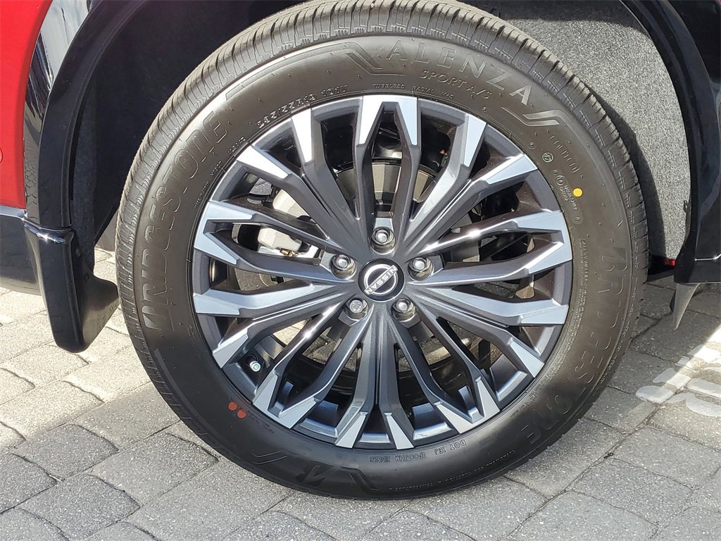 New 2026 Nissan Rogue Platinum image 3