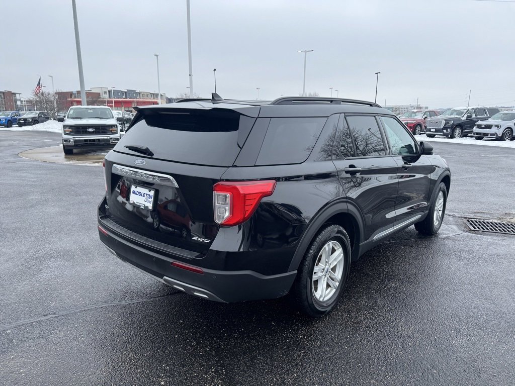 Certified 2023 Ford Explorer XLT w/ Equipment Group 202A image 4