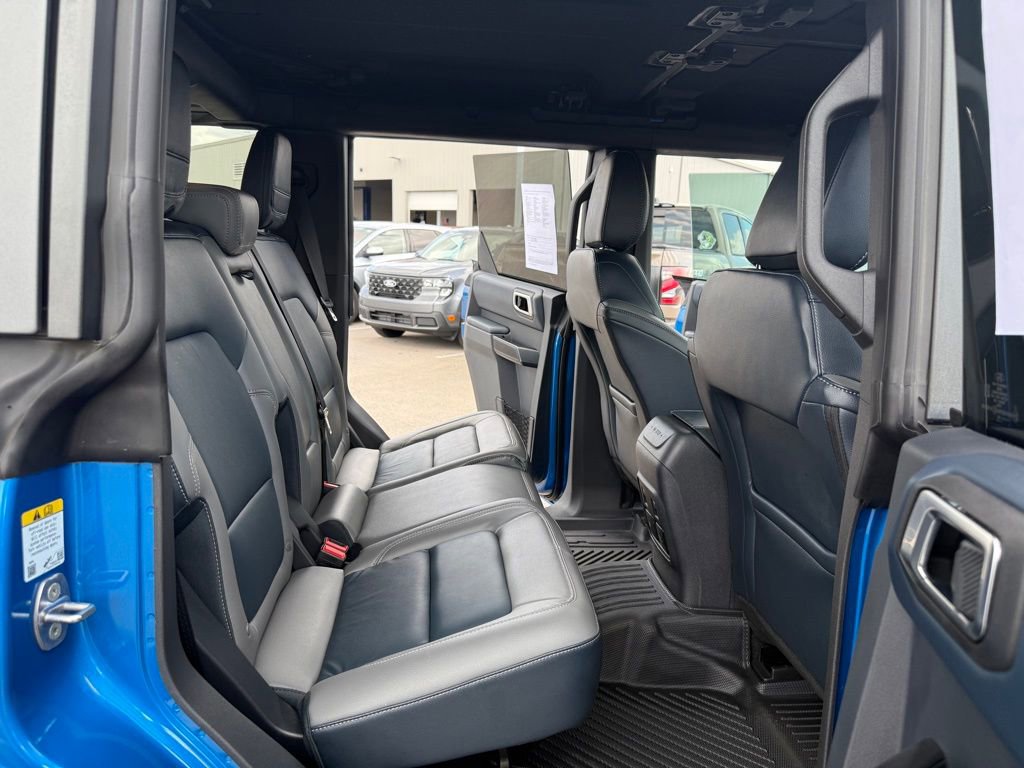 Used 2024 Ford Bronco Outer Banks image 21