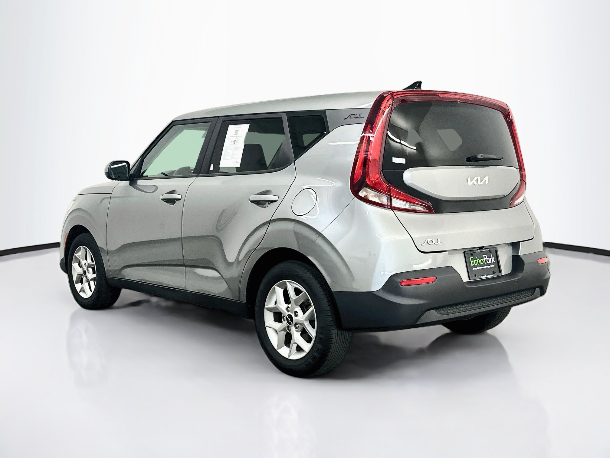 Used 2022 Kia Soul LX w/ Technology Package FWD image 5