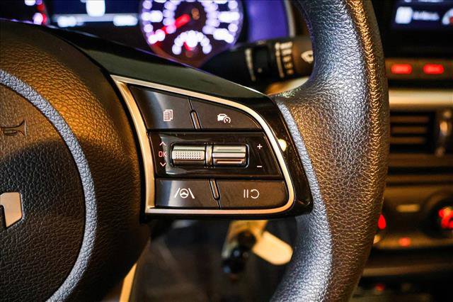 Used 2024 Kia Forte LXS w/ LXS Technology Package image 15