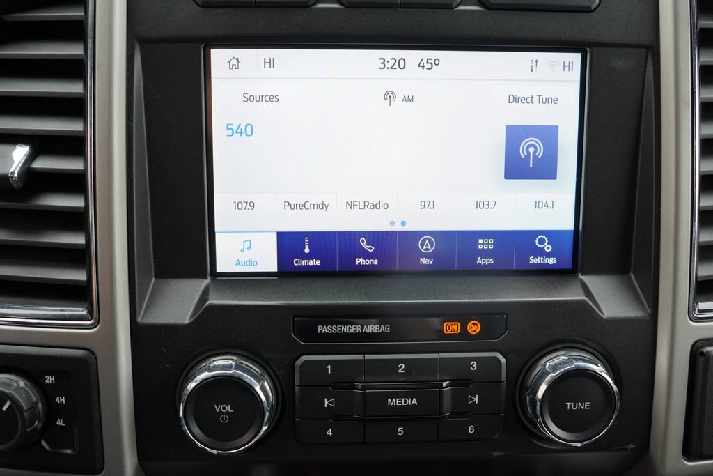 Used 2021 Ford F350 Lariat w/ Chrome Package image 27