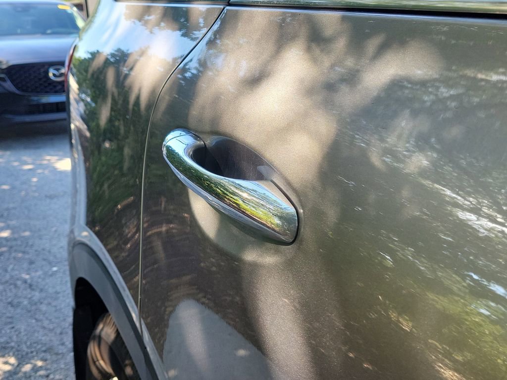 Used 2019 Kia Sorento FWD V6 image 13