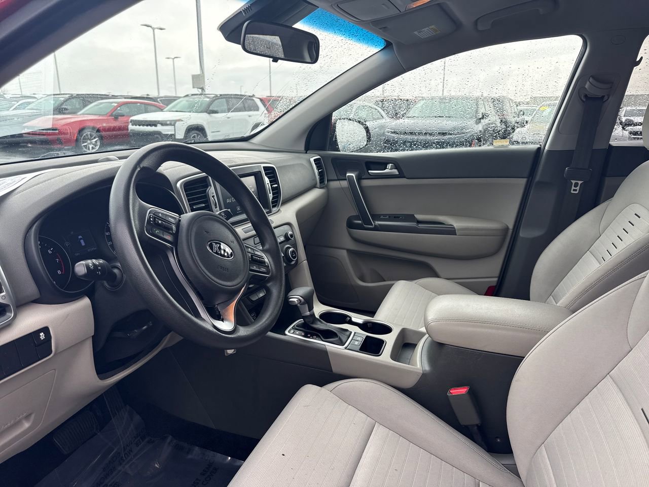 Used 2018 Kia Sportage LX w/ LX Popular Package image 11