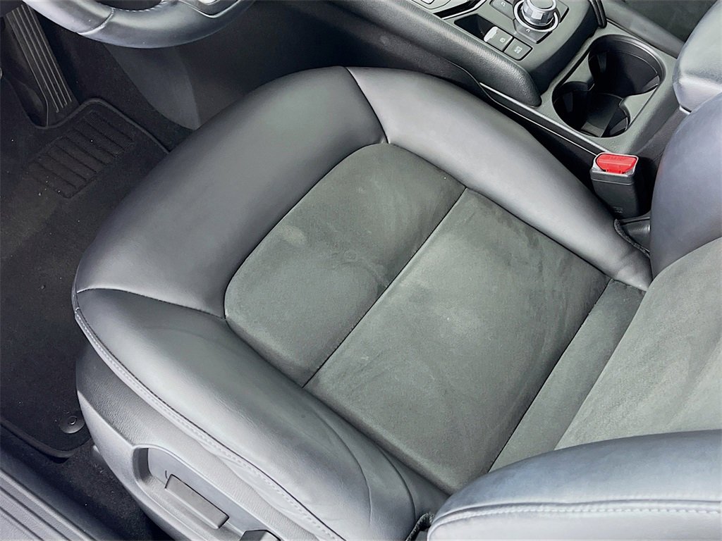 Used 2017 MAZDA CX-5 Touring w/ Preferred Equipment Package image 11