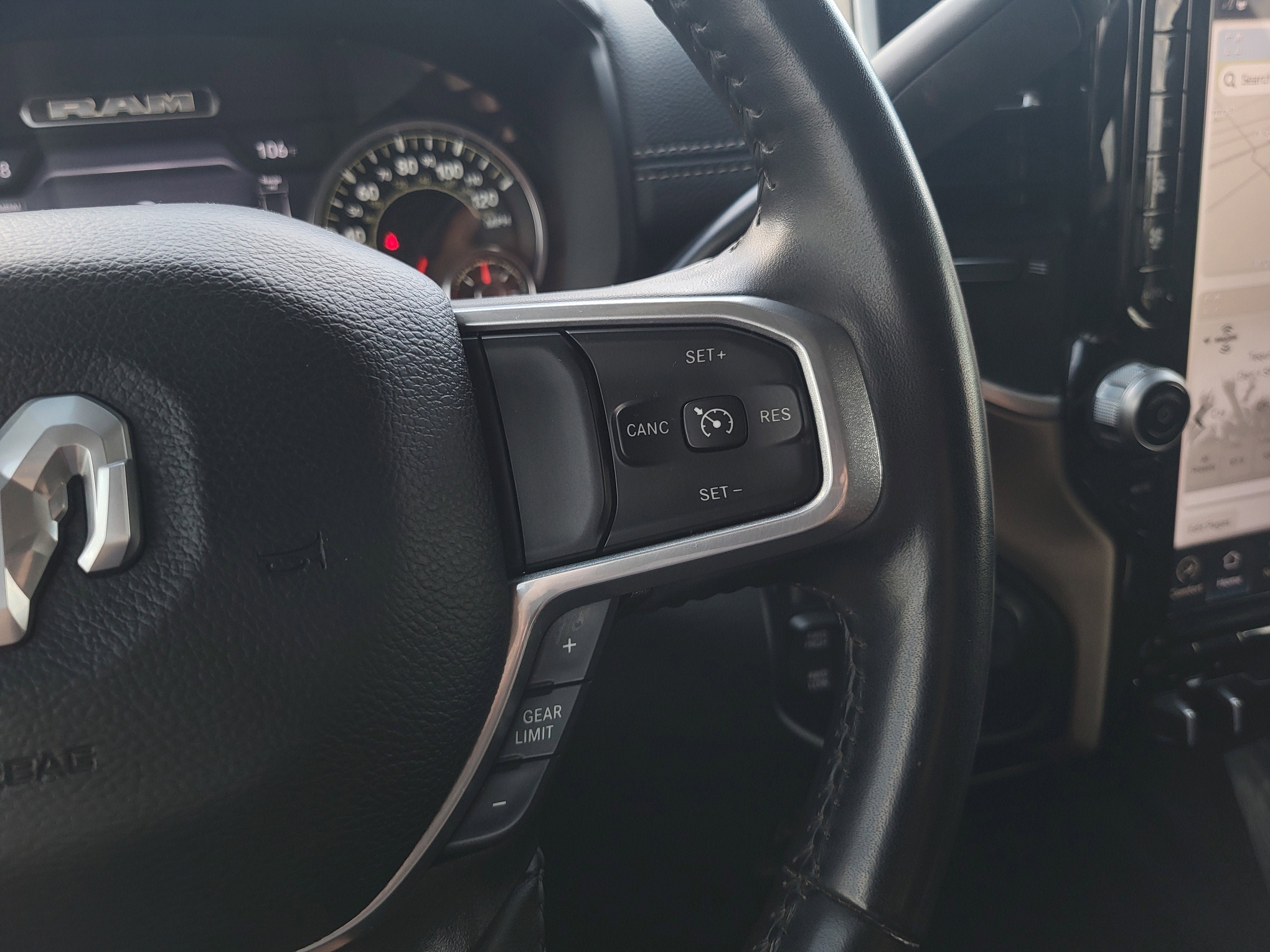 Used 2024 RAM 2500 Laramie image 11
