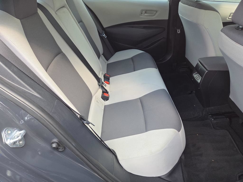 Used 2025 Toyota Corolla LE w/ Convenience Package FWD image 16
