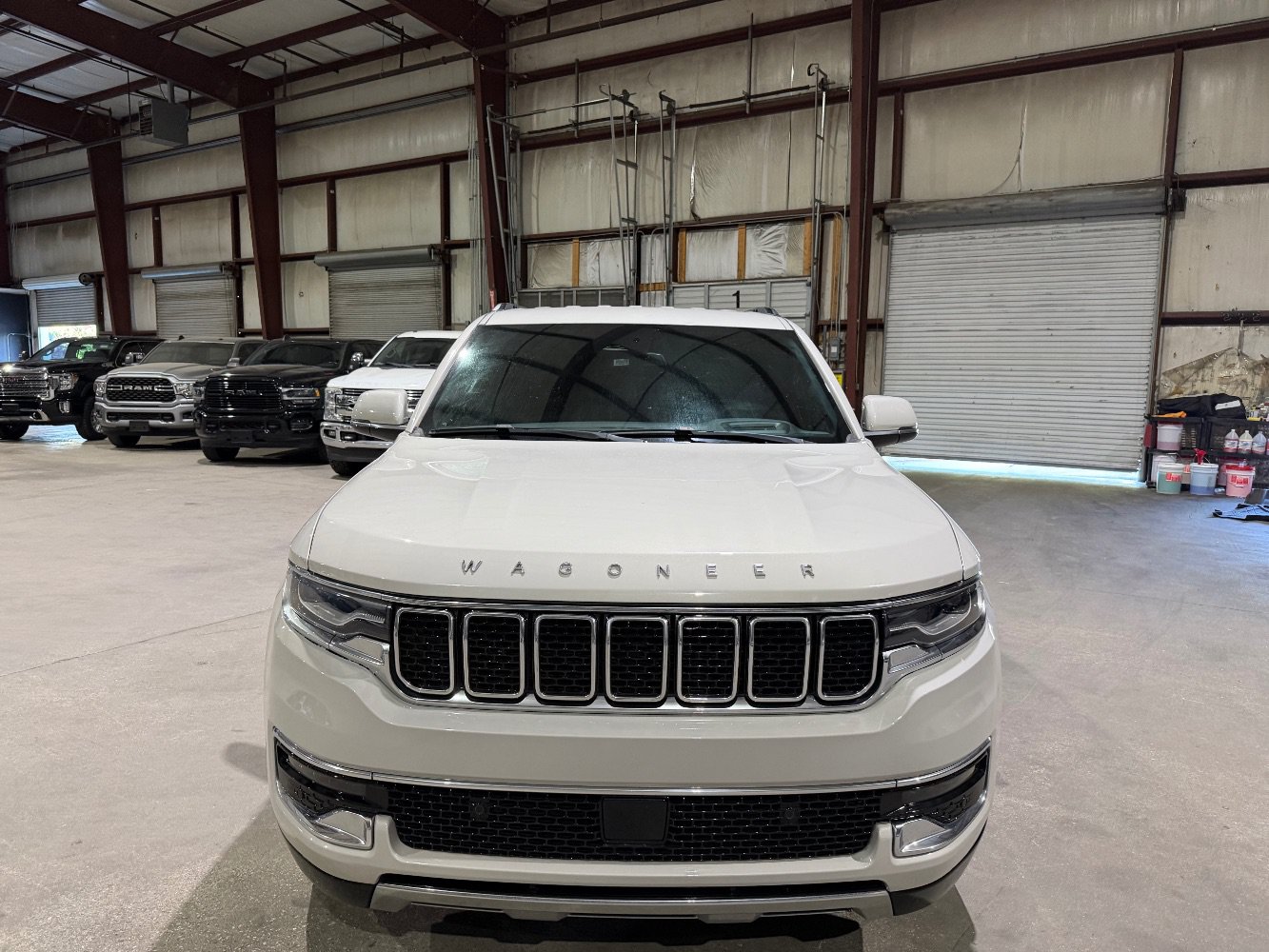 Used 2022 Jeep Wagoneer Series III RWD image 10