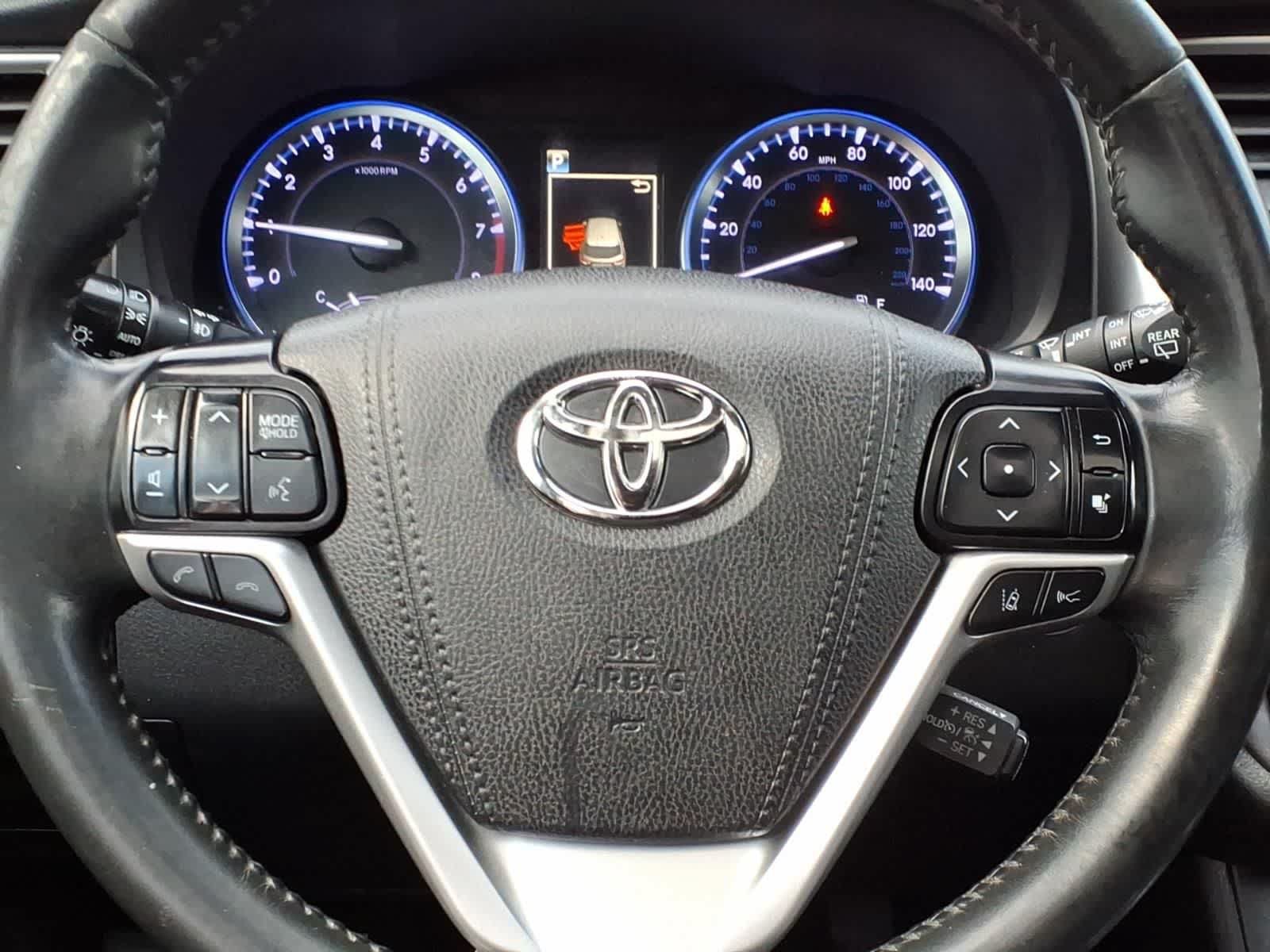 Used 2019 Toyota Highlander Limited FWD image 17