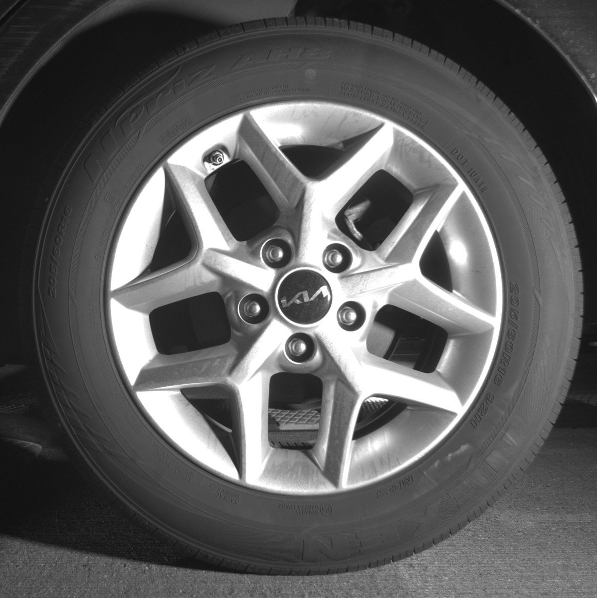 Used 2025 Kia Soul LX w/ LX Technology Package image 13