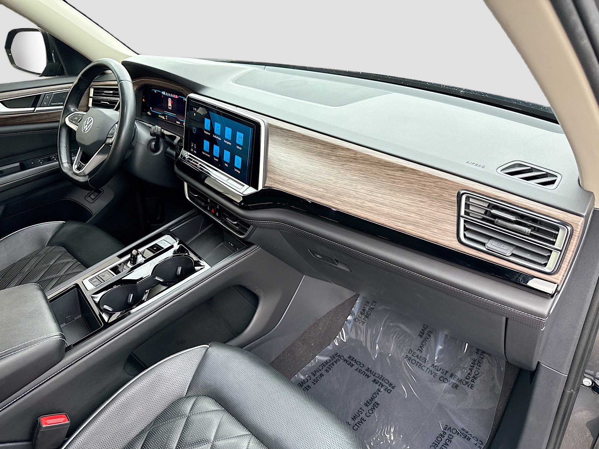 Used 2024 Volkswagen Atlas SEL Premium R-Line image 14