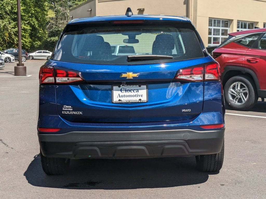 Used 2023 Chevrolet Equinox LS image 6