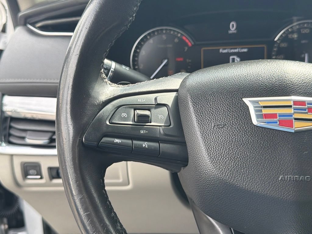 Used 2019 Cadillac XT4 Luxury FWD image 29
