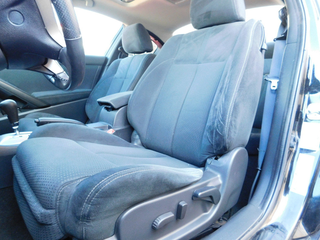Used 2010 Nissan Altima 2.5 S w/ Premium Pkg FWD image 11
