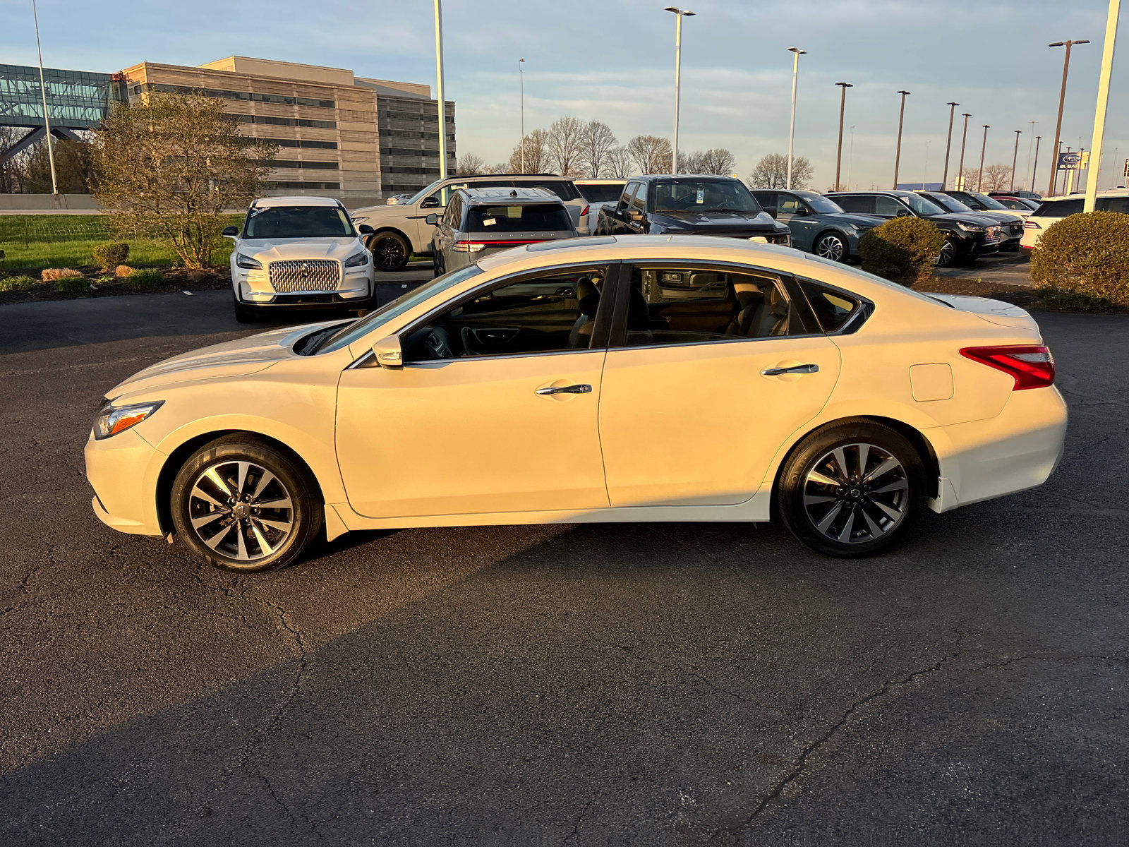 Used 2017 Nissan Altima 2.5 SL image 4