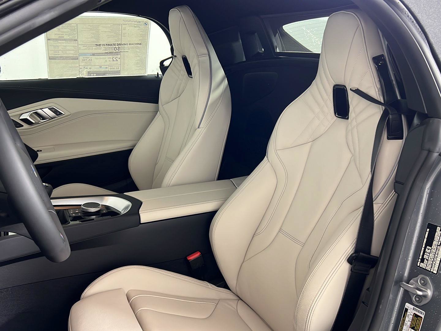 New 2026 BMW Z4 M40i w/ Premium Package RWD image 8