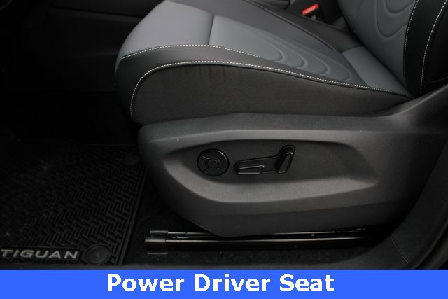 New 2026 Volkswagen Tiguan SE image 4