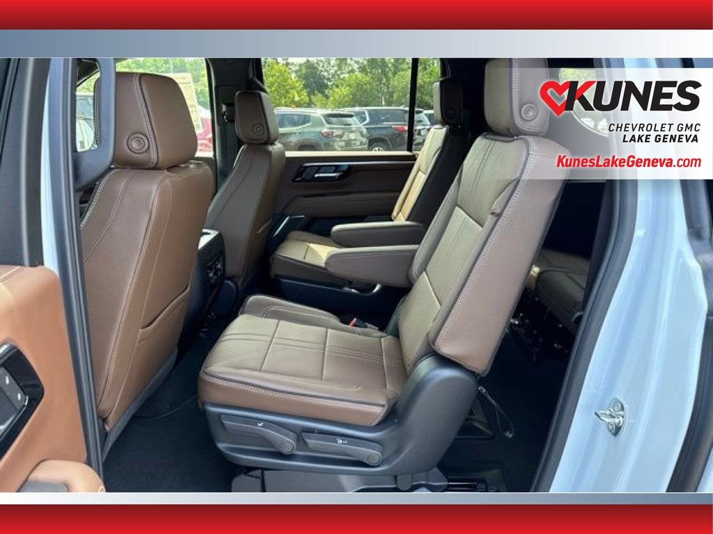New 2026 Chevrolet Suburban High Country w/ Sun And Tow Package AWD/4WD image 16