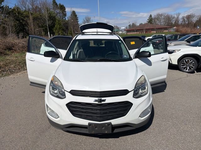 Used 2017 Chevrolet Equinox LT image 25