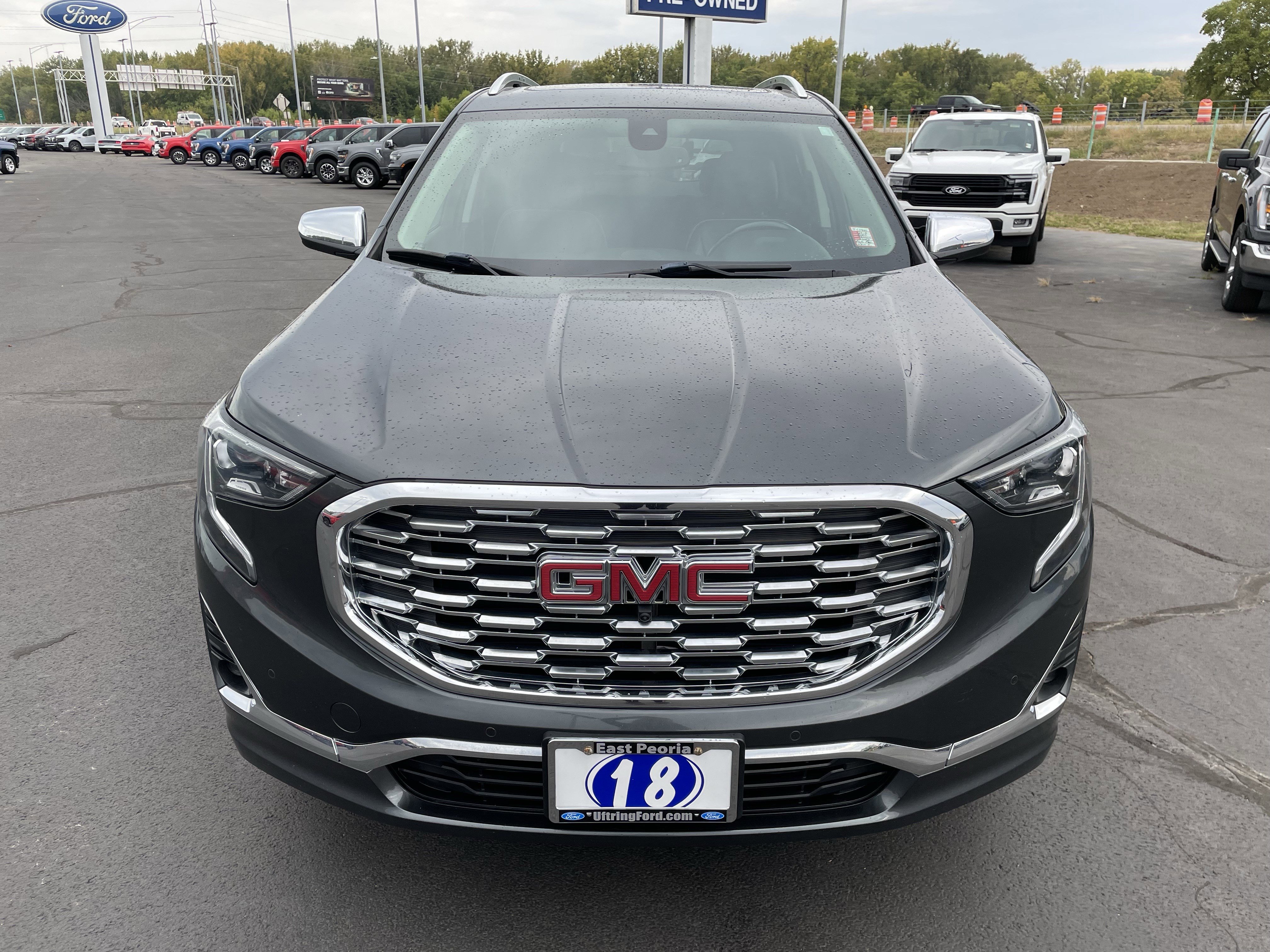 Used 2018 GMC Terrain Denali w/ Advanced Safety Package image 11