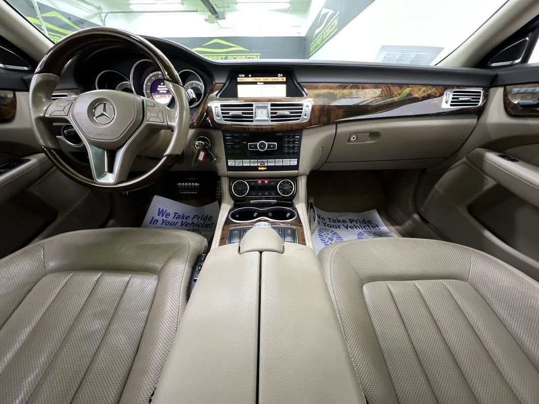Used 2012 Mercedes-Benz CLS 550 w/ Premium I Pkg image 18