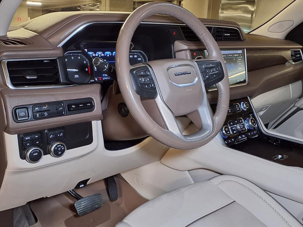 Used 2021 GMC Yukon Denali image 3