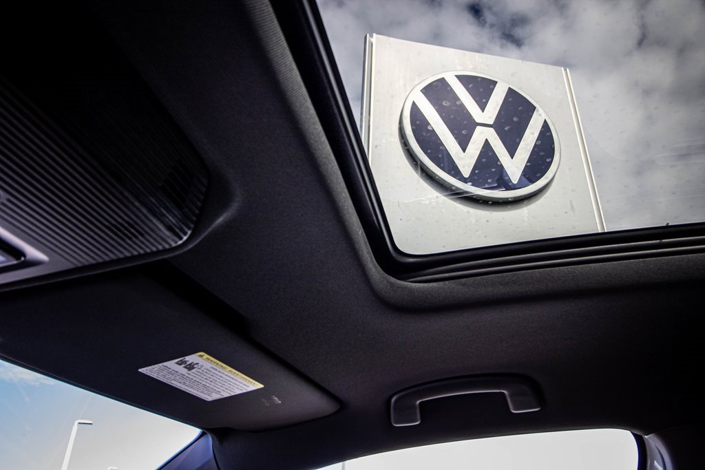 New 2026 Volkswagen Atlas Cross Sport SE image 41