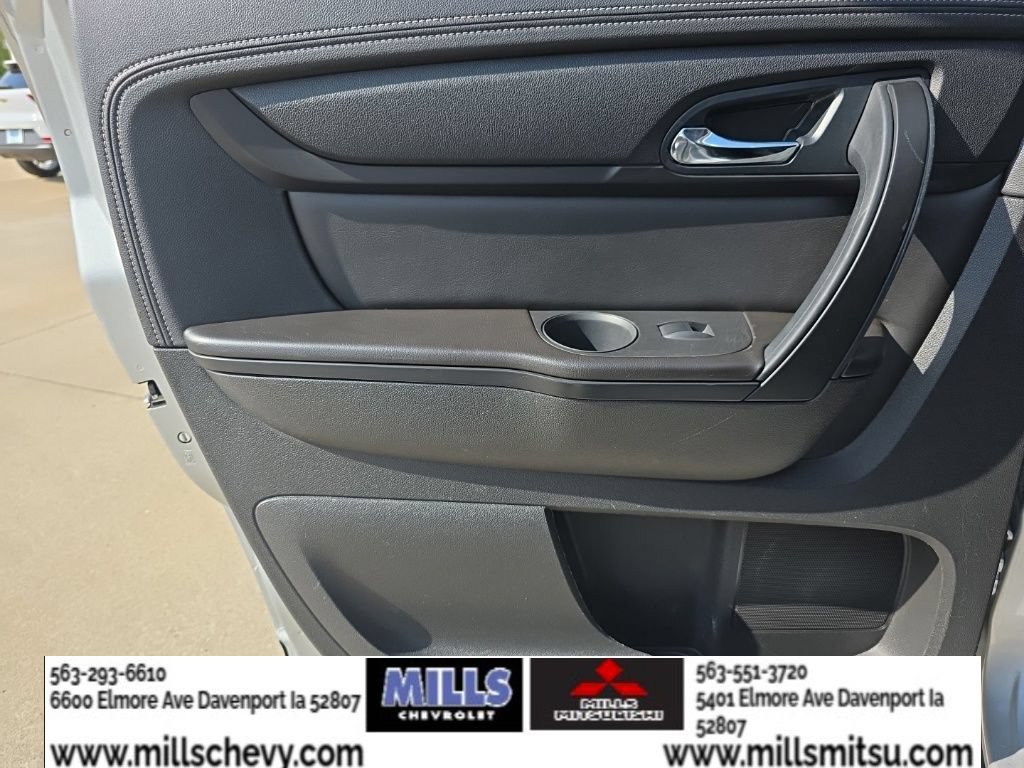 Used 2017 Chevrolet Traverse LT FWD image 16