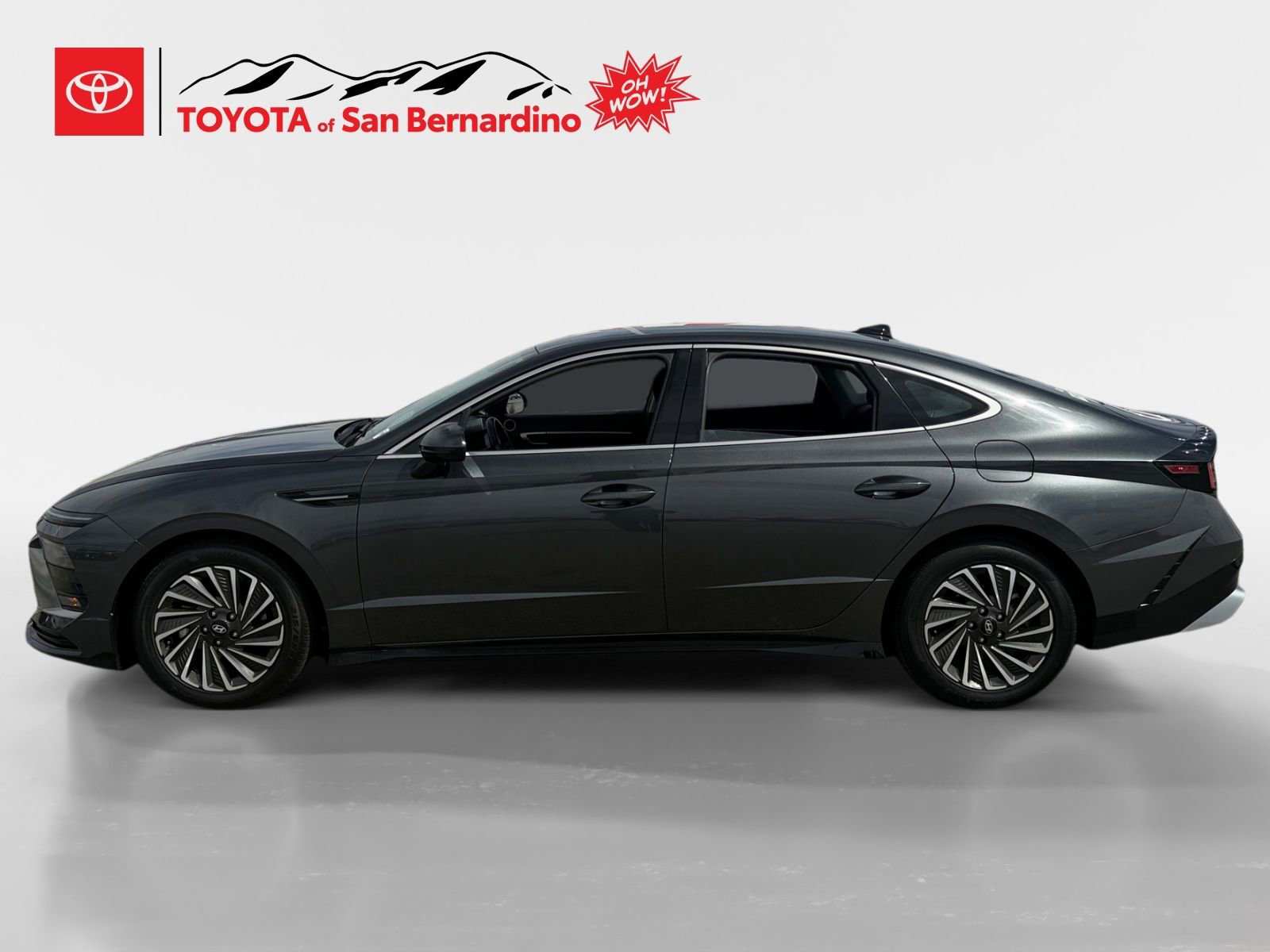 Used 2025 Hyundai Sonata SEL FWD image 2