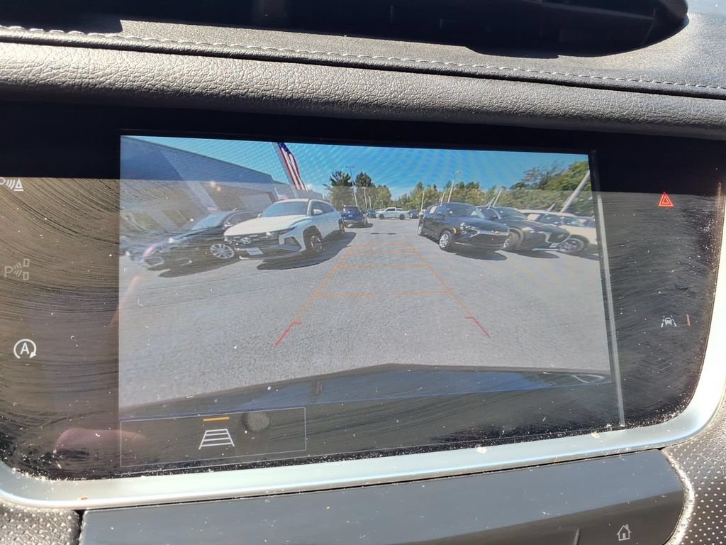 Used 2024 Cadillac XT6 Luxury w/ LPO, Floor Liner Package AWD/4WD image 10