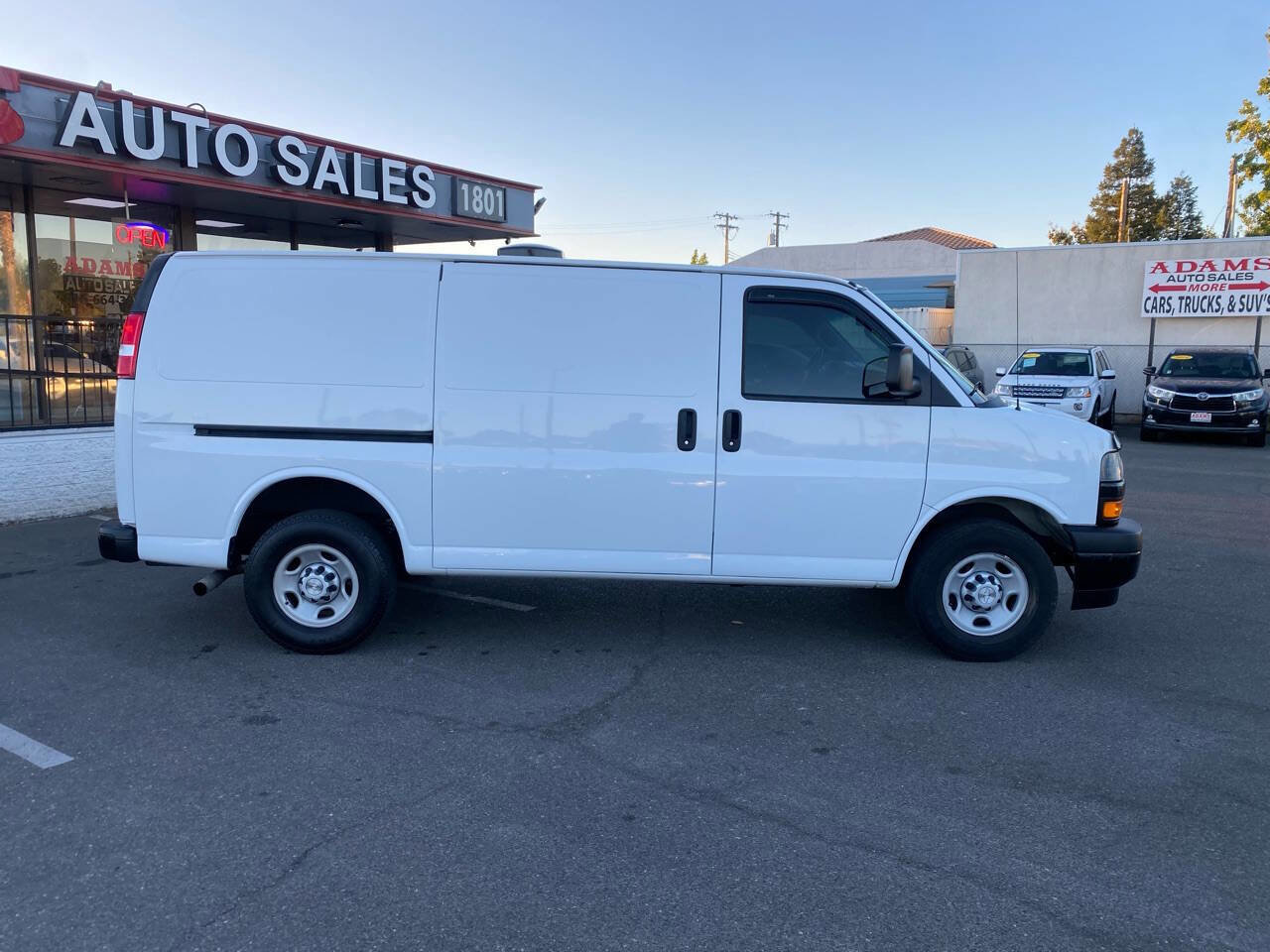 Used 2019 Chevrolet Express 2500 w/ Driver Convenience Package image 2