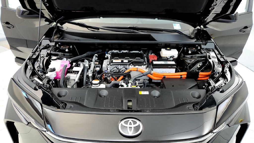 Certified 2024 Toyota bZ4X AWD w/ Weather Package image 23
