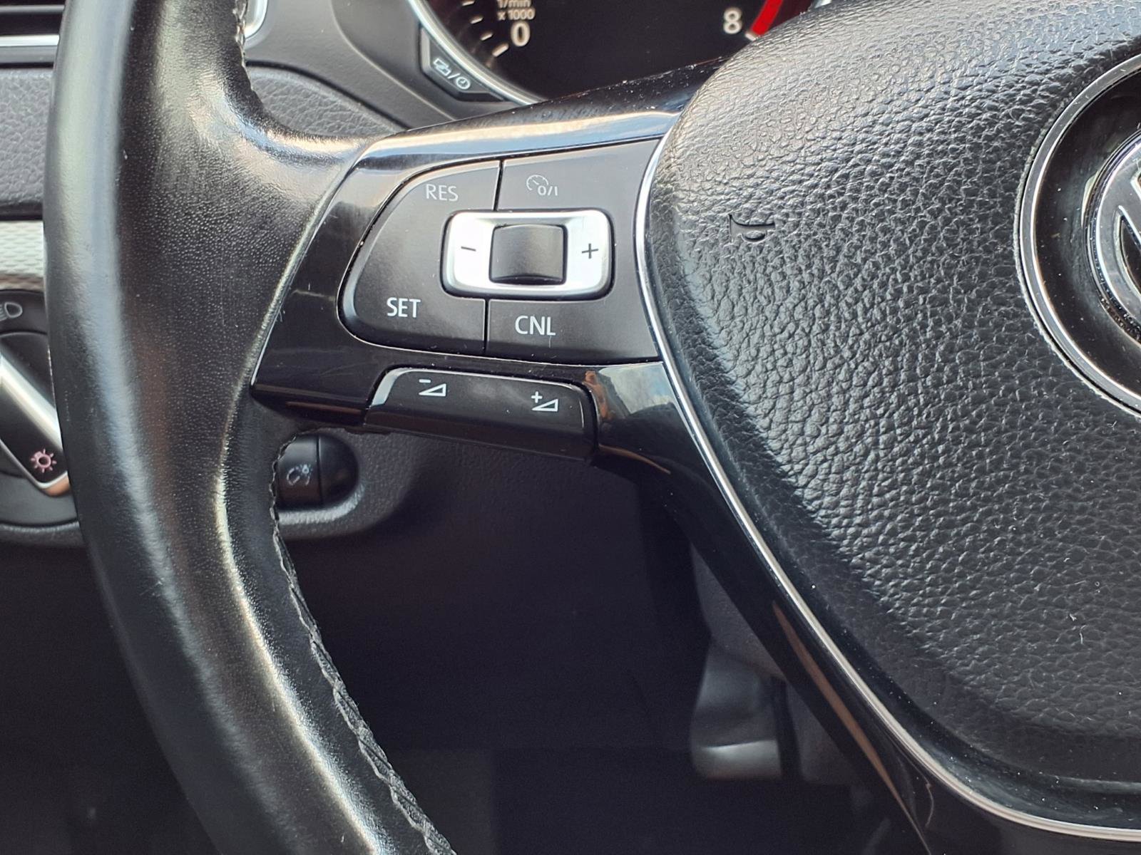 Used 2016 Volkswagen Jetta SE image 15
