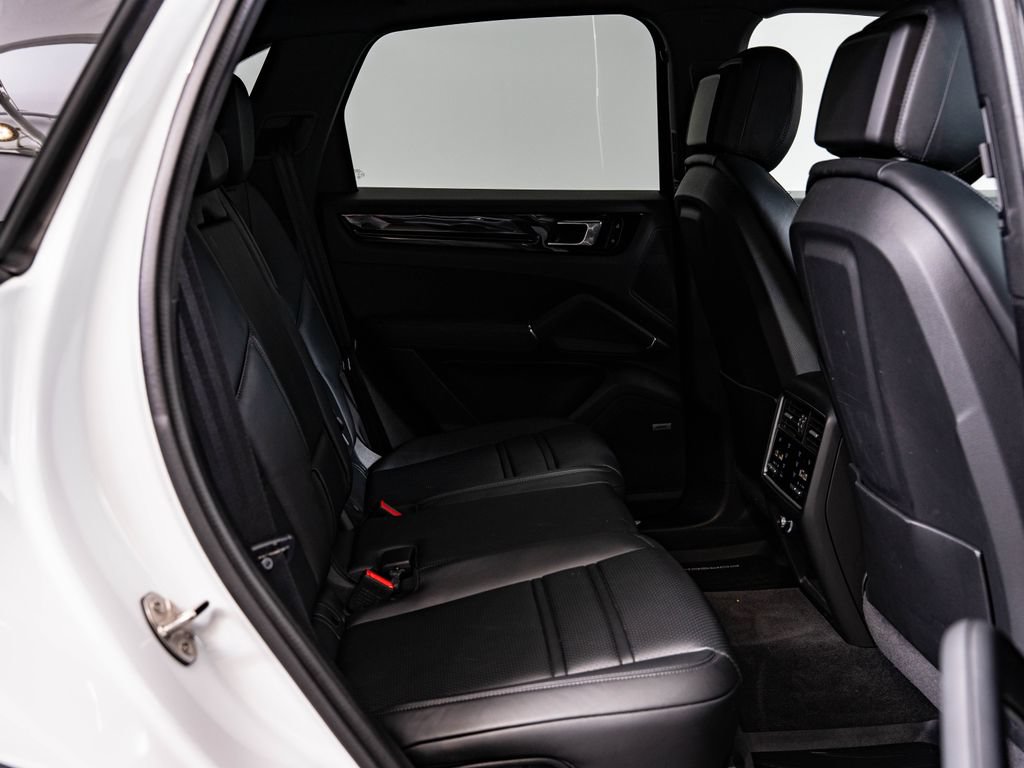 Certified 2020 Porsche Cayenne AWD/4WD image 43
