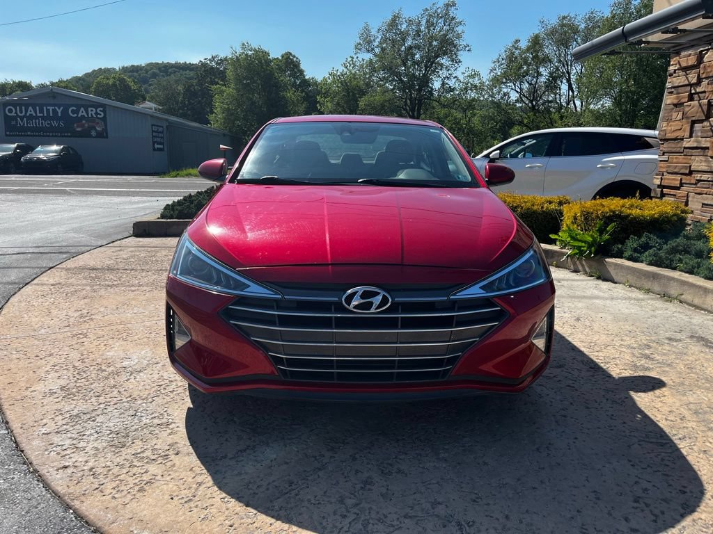 Used 2020 Hyundai Elantra SE w/ Cargo Package (C1) FWD image 2