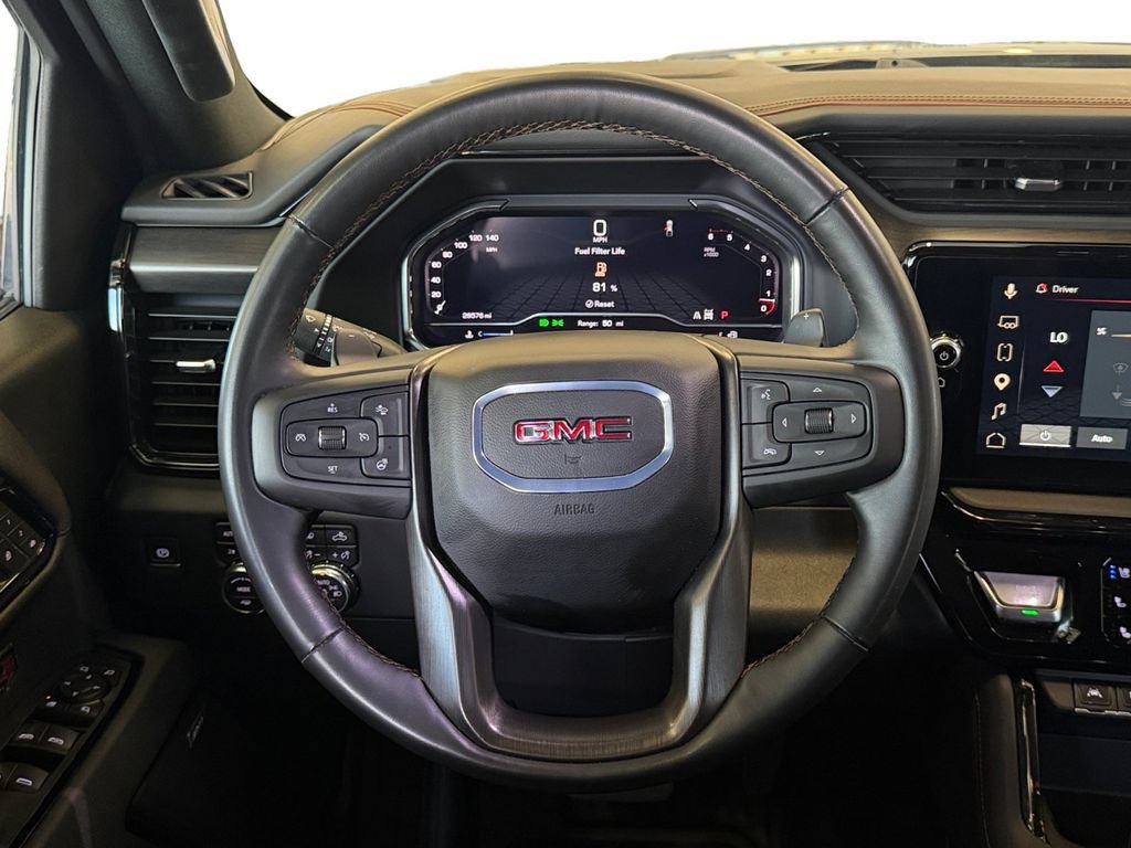 Used 2025 GMC Sierra 1500 AT4 w/ AT4 Premium Package AWD/4WD image 17