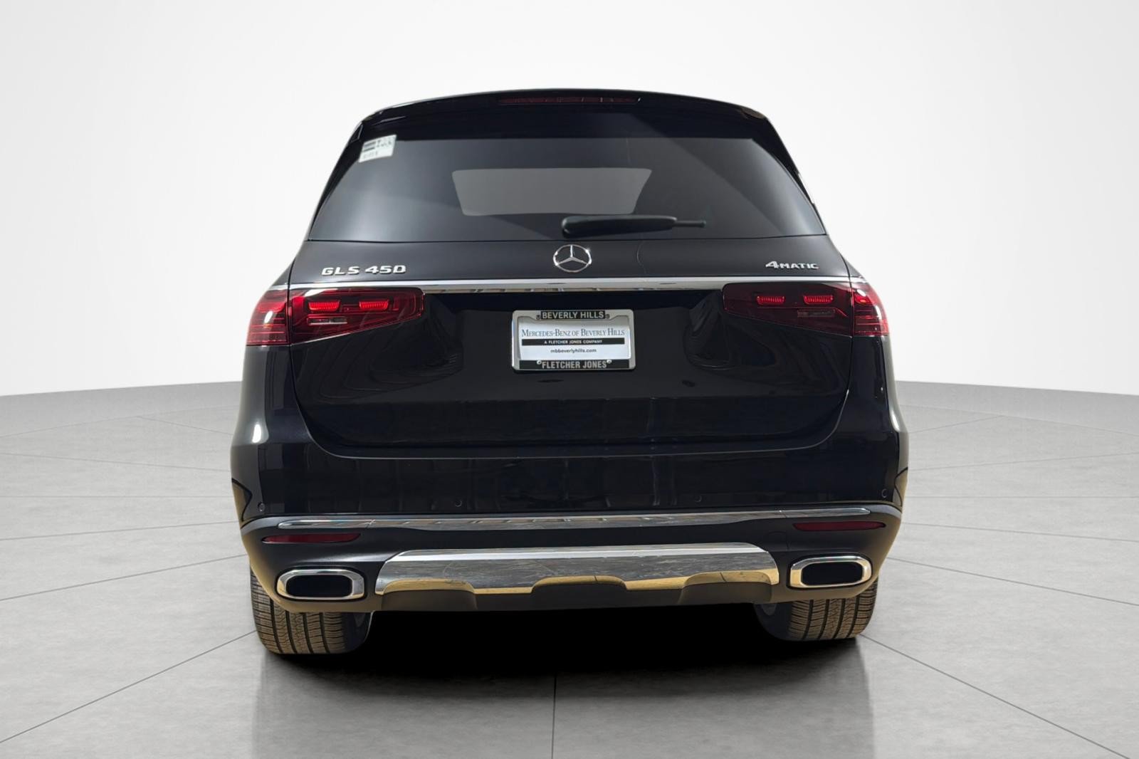 Used 2026 Mercedes-Benz GLS 450 4MATIC image 4