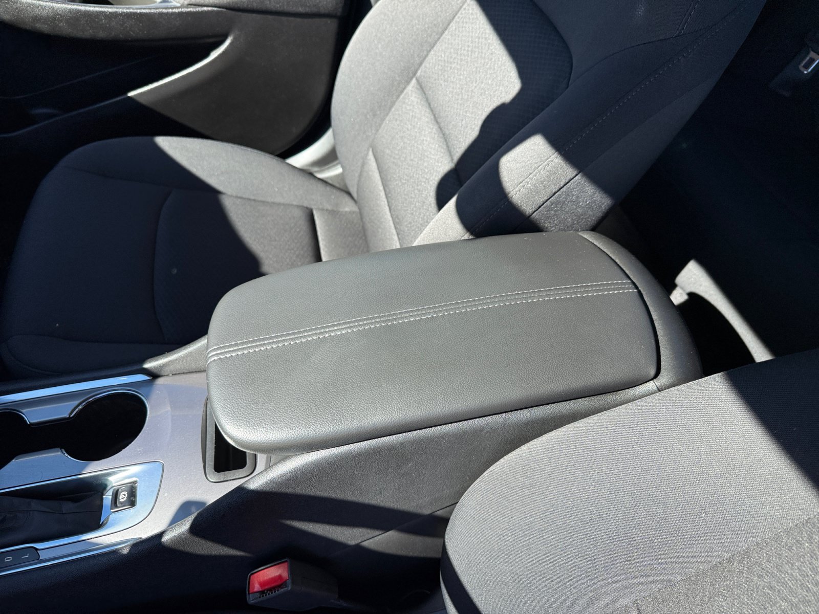 Used 2022 Chevrolet Malibu LT FWD image 14
