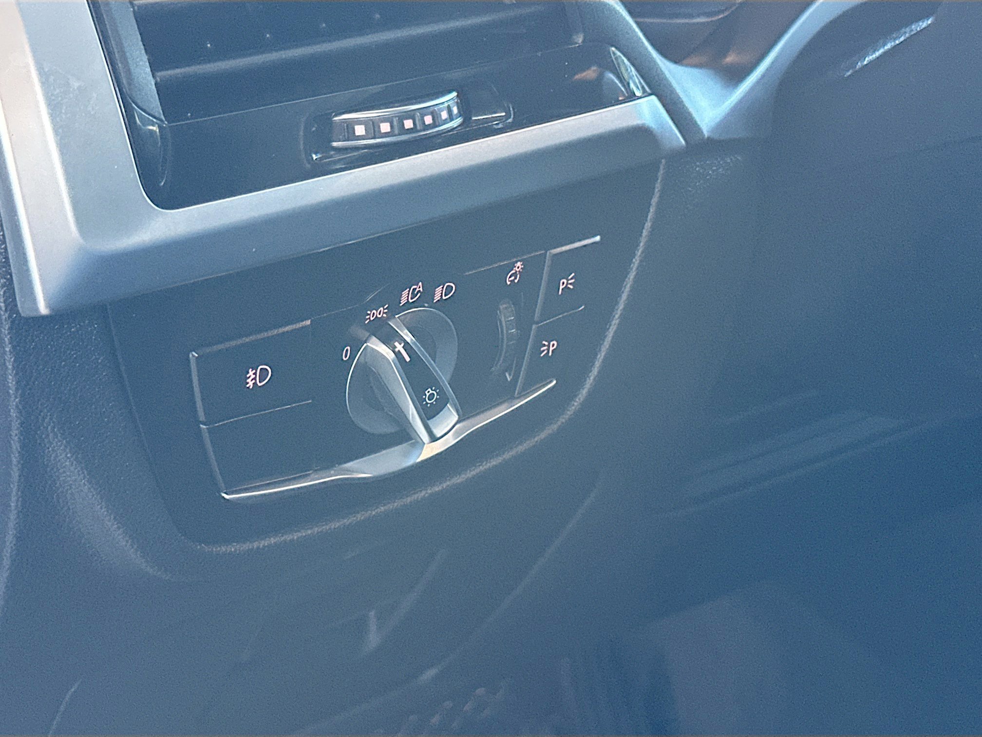 Used 2020 BMW X3 sDrive30i w/ Convenience Package image 10