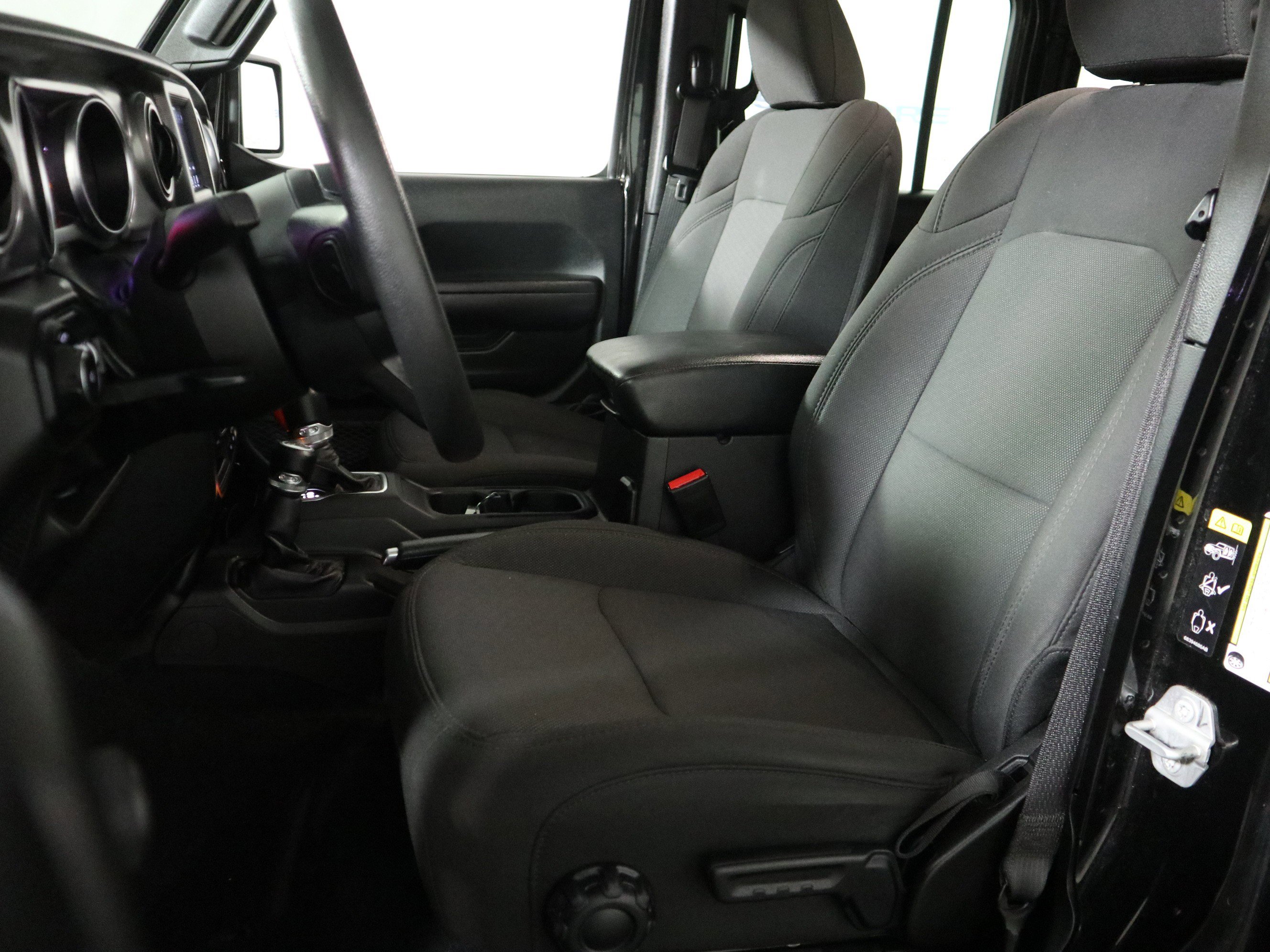 Used 2022 Jeep Wrangler Unlimited Sport image 22