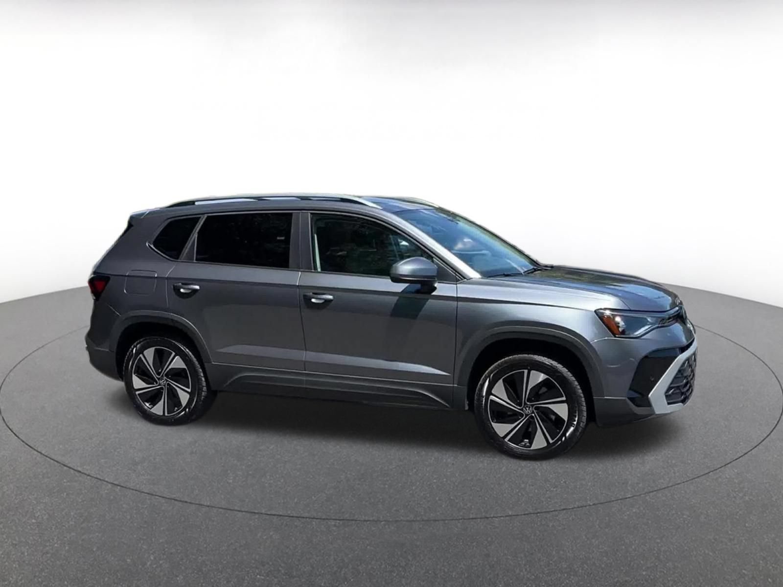 Used 2026 Volkswagen Taos SE AWD/4WD video 2