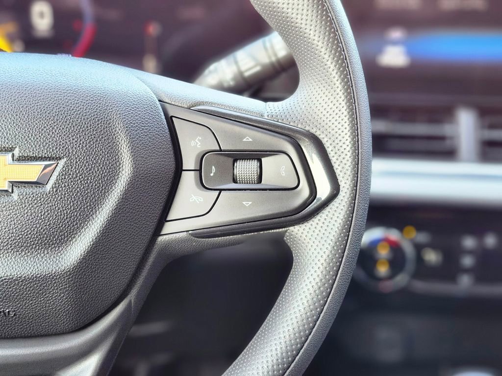 Used 2024 Chevrolet Trax LT image 28