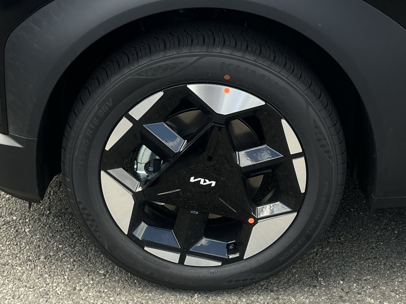 New 2027 Kia Seltos S FWD image 17