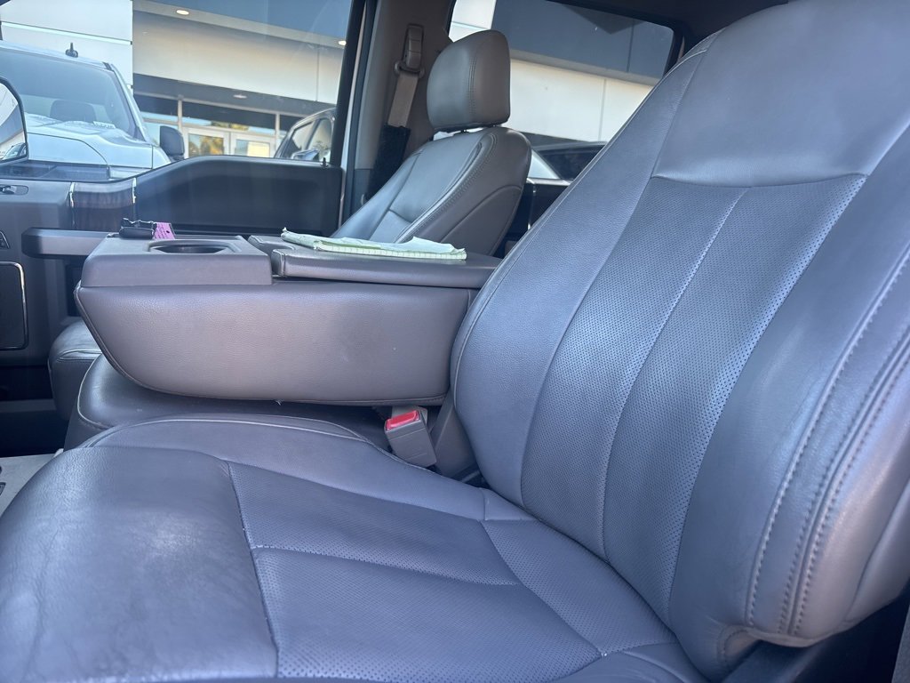 Used 2019 Ford F150 Lariat image 16