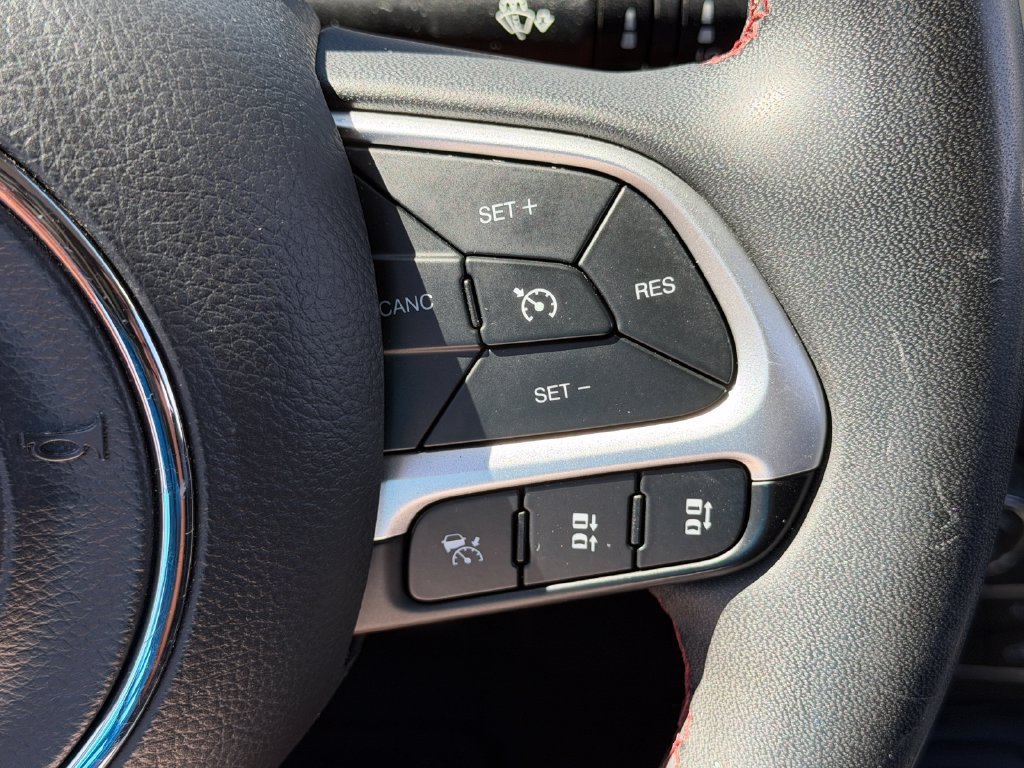 Used 2021 Jeep Compass Trailhawk AWD/4WD image 14