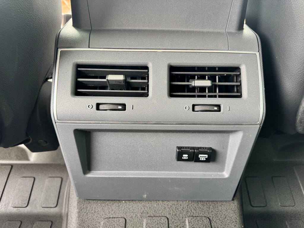 Used 2024 INEOS Grenadier image 19