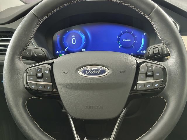 Certified 2022 Ford Escape Titanium w/ Titanium Elite Package AWD/4WD image 26