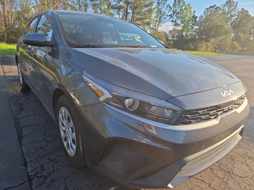 Used 2022 Kia Forte FE image 8