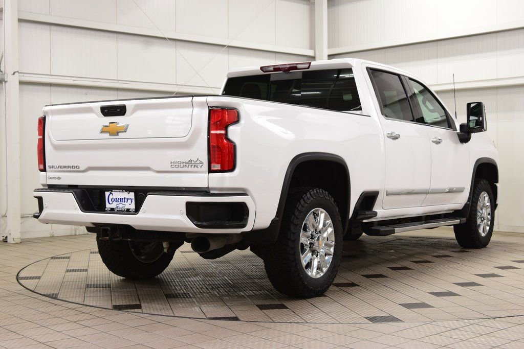 Used 2024 Chevrolet Silverado 2500 High Country w/ Technology Package image 8